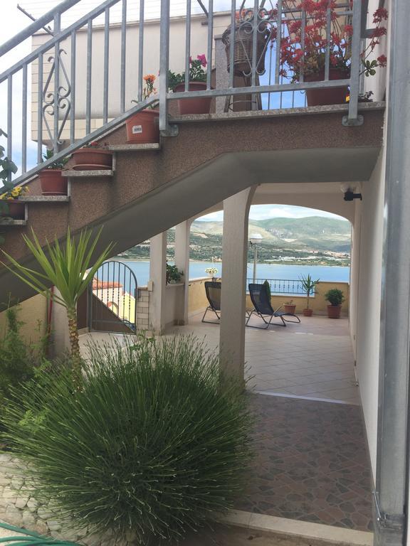Apartment Karmen Trogir Ngoại thất bức ảnh